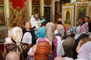 Таинство крещения в храме великомученицы Параскевы Пятницы в Качалове